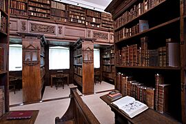 Oxford - Jesus College Library - 0473.jpg