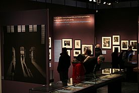 Archivo:Roman Vishniac Exhibition - Jewish Historical Museum - Amsterdam - Photo by Persian Dutch Network - Apr 2014
