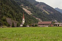 Archivo:Sankt Johann im Walde, dorpszicht met de Katholische Pfarrkirche Sankt Johannes der Täufer Dm2659 IMG 1516 2019-08-07 12.19