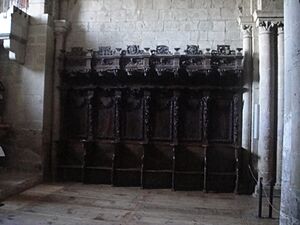 Archivo:Sillería de Coro. Iglesia de San Pedro de Olite