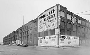 Archivo:Studebaker Plant Detroit