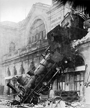 Archivo:Train wreck at Montparnasse 1895