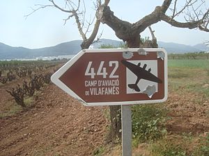Archivo:Vestigios del campo de aviación de Vilafamés del año 1938