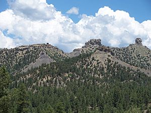 Archivo:View of Chimney Rock Colorado