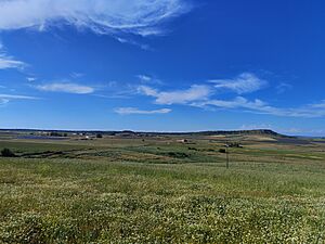 Archivo:Vista de Palomares de Alba y la Mesa de Carpio desde la ermita de la Virgen de Otero