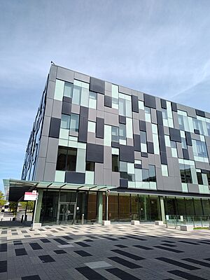 Archivo:York University, Toronto, Canada - May 2023 7