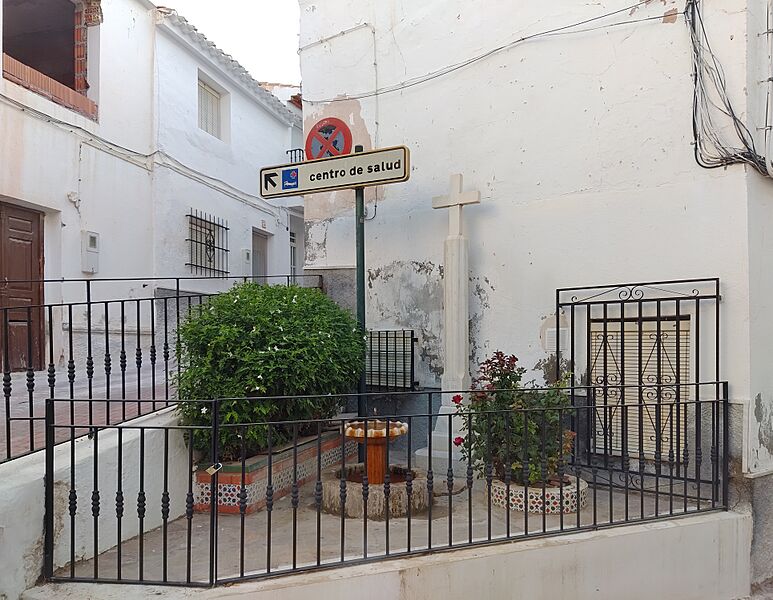 Albanchez-20210804-cruz de los caídos 03