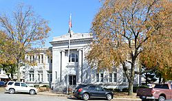 Barry County MO Courthouse 20151022-097.jpg