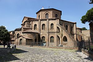 Archivo:Basilica di San Vitale, Ravenna, Italia (1)