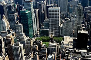 Archivo:Bryant Park, New York City-2008,07
