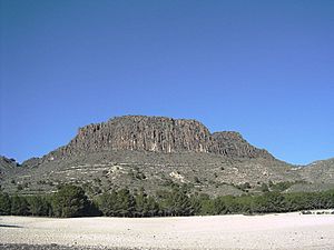 Archivo:Cancarix-Hellin-piton-volcanico-de-Cancarix