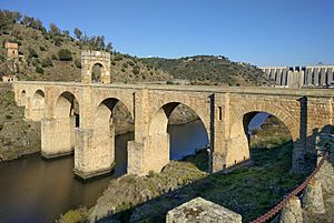 Archivo:El puente de Alcántara, Cáceres