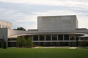 Archivo:Goshen College Music Center