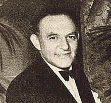 Harry Cohn Oscar 1938 cropped.jpg