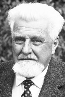 Konrad Lorenz, photo from the Nobel Foundation archive.jpg