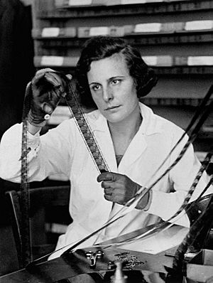 Archivo:Leni Riefenstahl, 1935