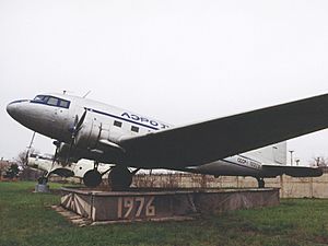 Lisunov Li-2, Aeroflot AN0854825.jpg