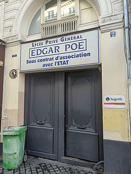 Lycée Edgar-Poe.jpg