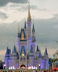 Archivo:Magic Kingdom castle