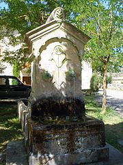 Archivo:Moradillo del Castillo - Fuente 3