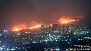 PalisadesFire fromDowntown.png