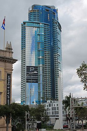 Paramount Miami Worldcenter March 2019.jpg