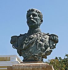 Archivo:São Filipe-Monument Serpa Pinto (1)