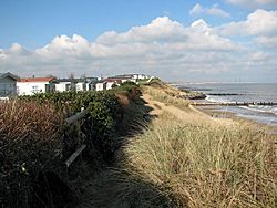 Static caravans on the clifftop in Hopton-on-Sea - geograph.org.uk - 1717968.jpg