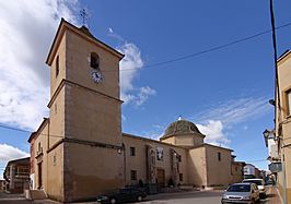 Valdeganga, Iglesia de La Purísma, fachada principal.jpg