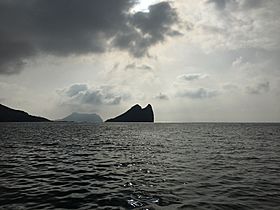 Archivo:Vista de la Isla del Fraile desde la Bahía del Hornillo