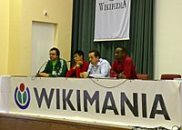 Archivo:Wikimania globalvoicespanel
