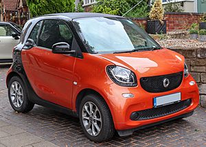 Archivo:2016 Smart Fortwo Passion Automatic 1.0 Front