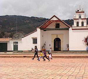 Archivo:2 Iglesia de Cucaita