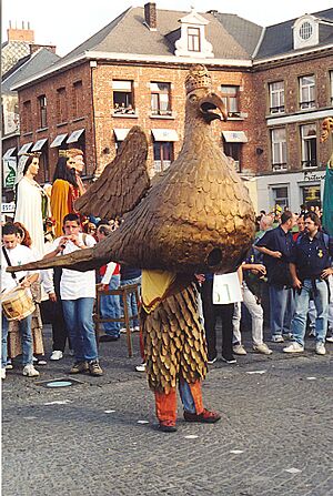 Archivo:Aigle Bisbal Ath2000-27