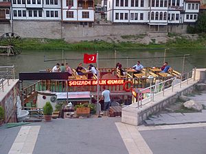 Archivo:BalikEkmek Amasya