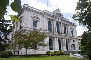 Archivo:Banco Provincia Casa Matriz-La Plata-1