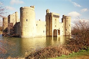 Archivo:Bodiam Castle from the south