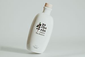 Archivo:Botella Pacharán