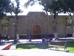 Archivo:Ciudad de Moquegua - Iglesia Matriz