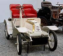 De Dion-Bouton Populaire Type J, 6 CV (1902) in the Musée National de l'Automobile (Muhlhouse)