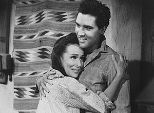 Archivo:Dolores del Río & Elvis Presley