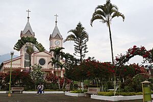 El Pangui, Zamora Chinchipe 07.jpg