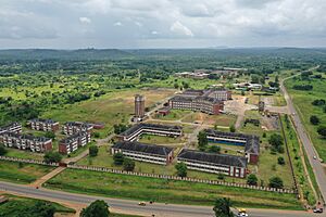 Archivo:FENDELL CAMPUS