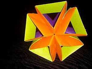 Archivo:Fifura Origami