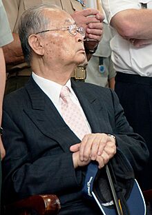 General Paik Sun Yup, ROKA (July 27, 2011).jpg