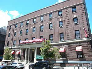 Archivo:Greenpoint YMCA jeh