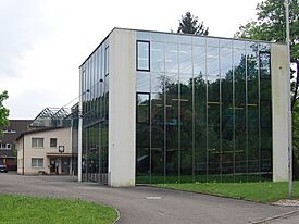 Grovana Uhrenfabrik 01.jpg