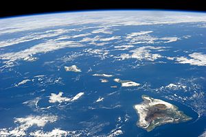 Archivo:ISS-38 Hawaiian Island chain
