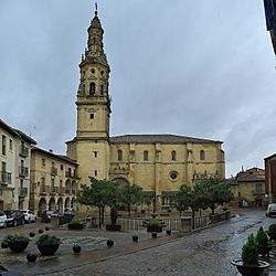 Archivo:Iglesia de Nuestra Señora de la Asunción (Briones). Fachada meridional