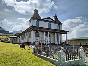Archivo:Iglesia de Nuestra Señora del Rosario, Laguna, Zarcero, CR